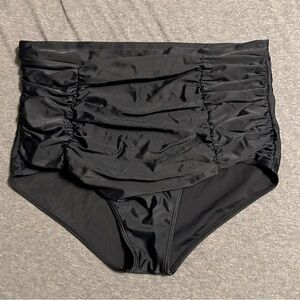 High waisted bikini bottom, rugged front